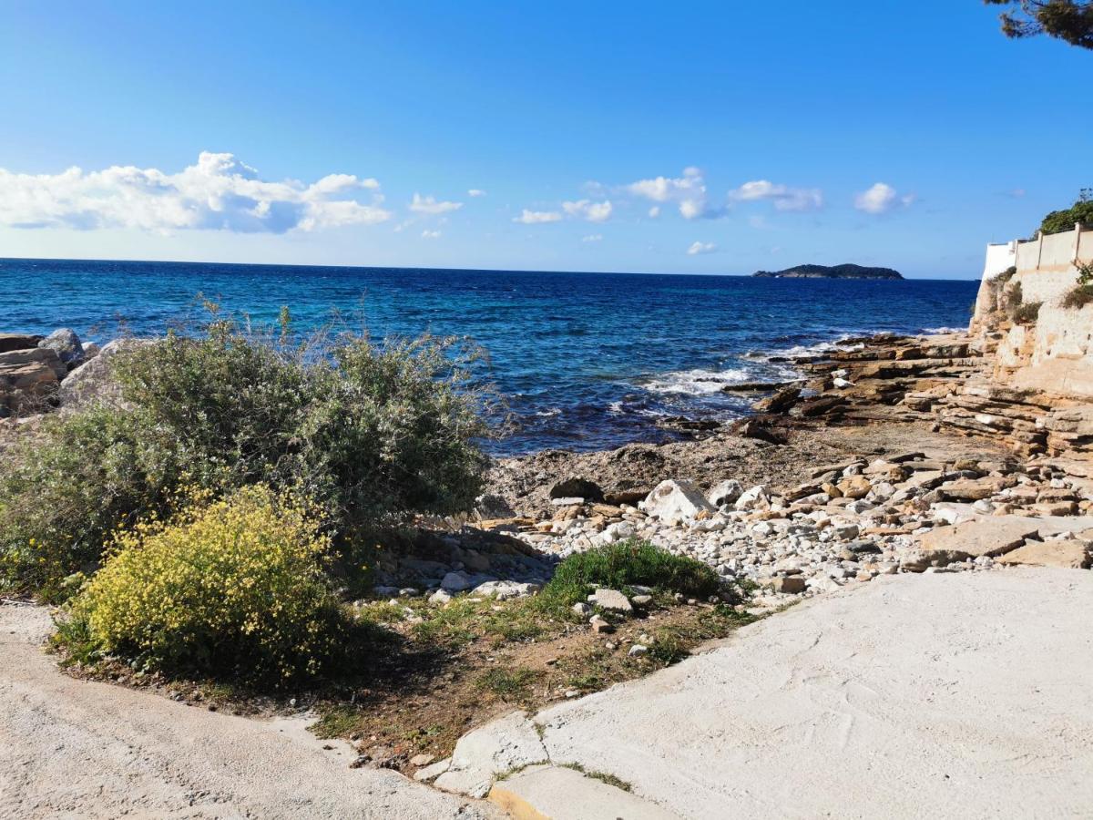 Les Pieds Dans L'Eau Plage Saint-Jean La Ciotat Kültér fotó